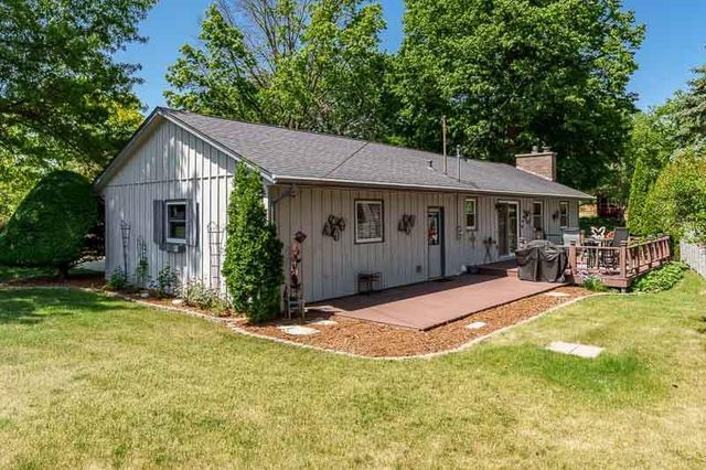 807 E Holiday Drive, Beloit, WI 53511