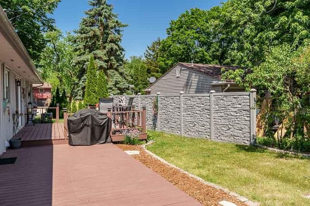 807 E Holiday Drive, Beloit, WI 53511