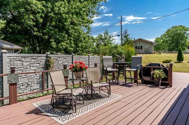 807 E Holiday Drive, Beloit, WI 53511