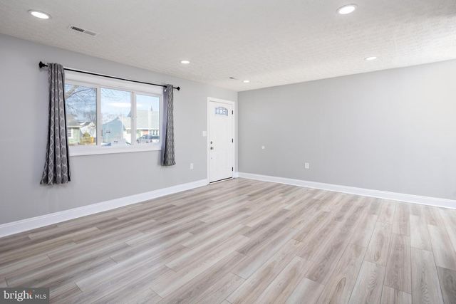 34 ELM DR, Glen Burnie, MD 21060