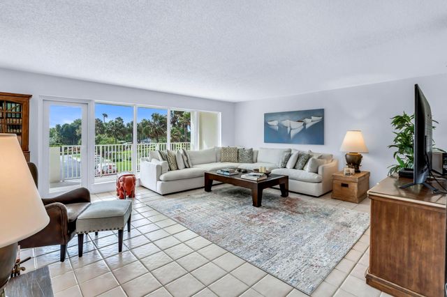 4301 N Ocean Boulevard A206, Boca Raton, FL 33431