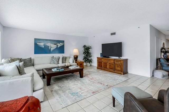 4301 N Ocean Boulevard A206, Boca Raton, FL 33431