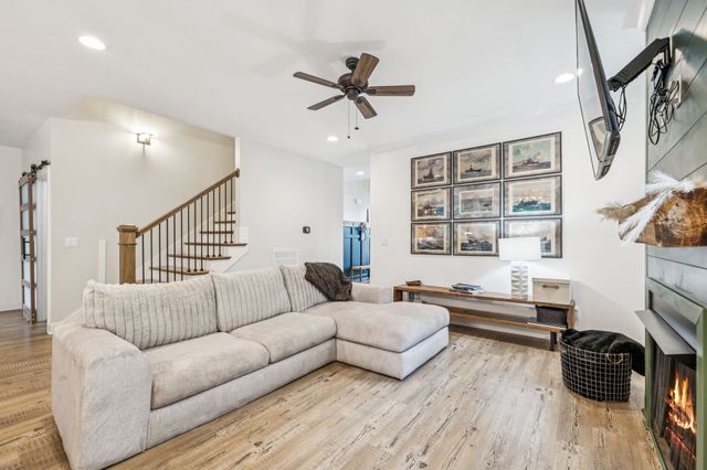 319 Campfire Ct, Winchester, TN 37398