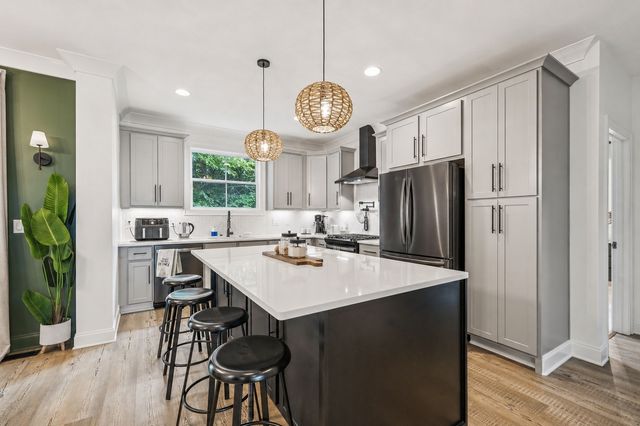 319 Campfire Ct, Winchester, TN 37398
