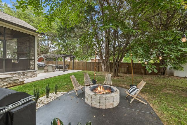 319 Campfire Ct, Winchester, TN 37398