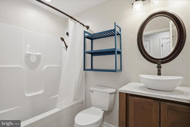 330 HEAVENS TREE TRL, Front Royal, VA 22630