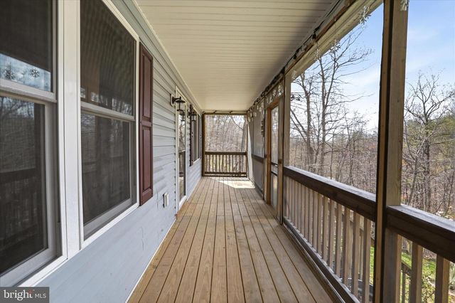 330 HEAVENS TREE TRL, Front Royal, VA 22630