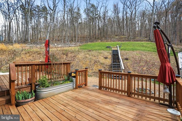 330 HEAVENS TREE TRL, Front Royal, VA 22630