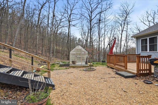 330 HEAVENS TREE TRL, Front Royal, VA 22630