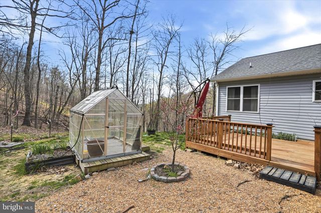 330 HEAVENS TREE TRL, Front Royal, VA 22630