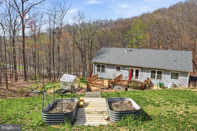 330 HEAVENS TREE TRL, Front Royal, VA 22630