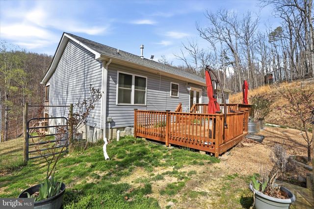330 HEAVENS TREE TRL, Front Royal, VA 22630