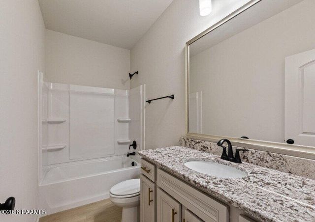 102 Foster Grove Drive, Youngsville, LA 70592