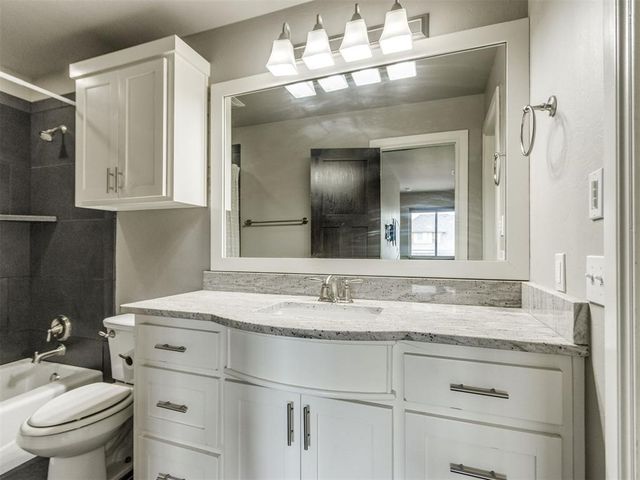 632 Sailboat Bridge Way, Edmond, OK 73034