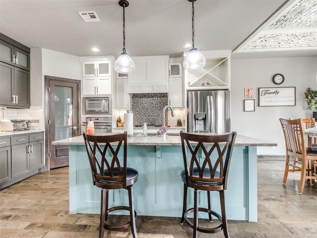 632 Sailboat Bridge Way, Edmond, OK 73034