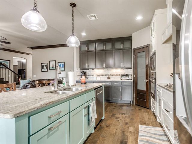 632 Sailboat Bridge Way, Edmond, OK 73034
