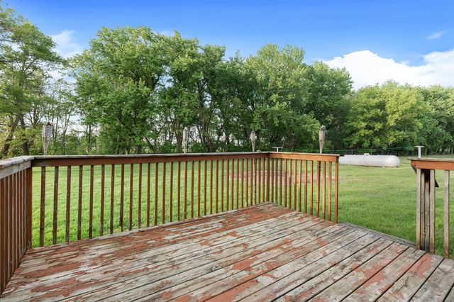 27884 560th Avenue, Austin, MN 55912