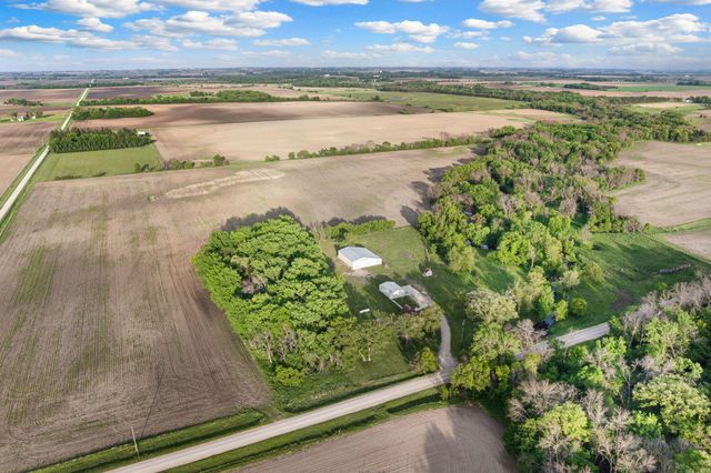 27884 560th Avenue, Austin, MN 55912