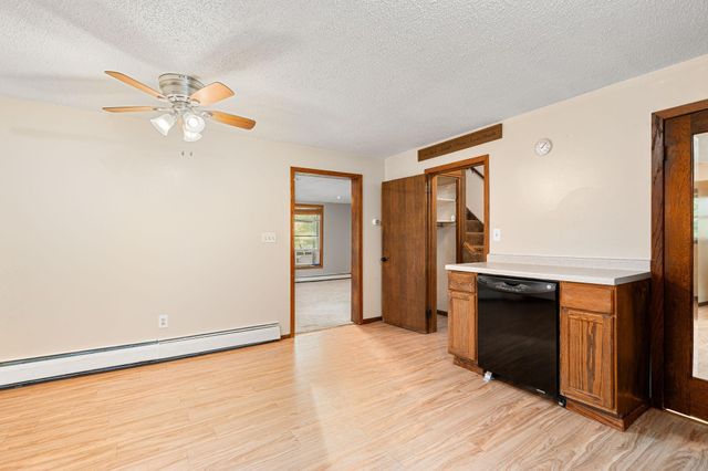 27884 560th Avenue, Austin, MN 55912