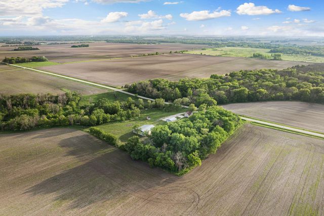27884 560th Avenue, Austin, MN 55912