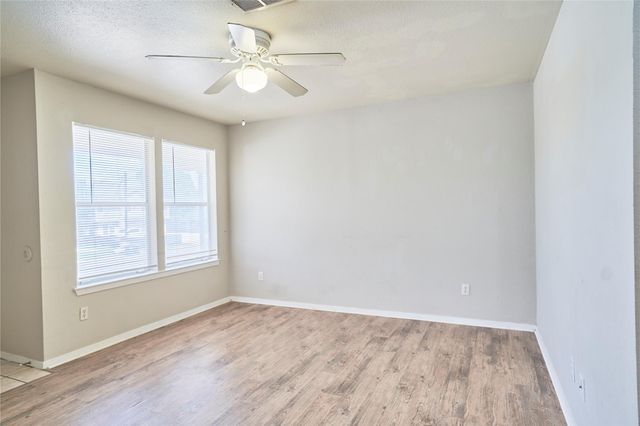 2214 Katy LN D, Georgetown, TX 78626