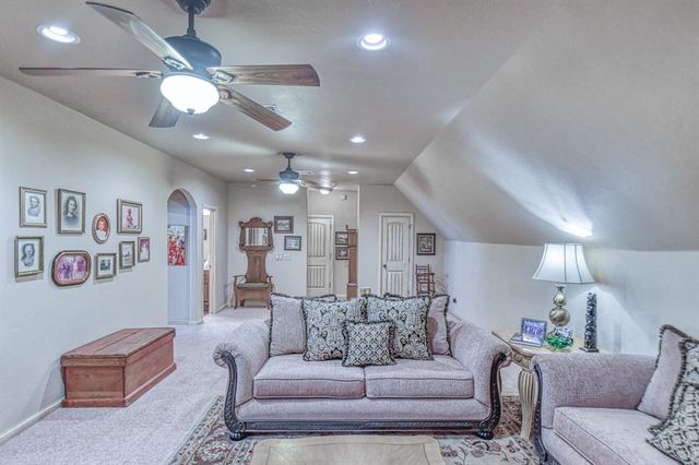 2293 Cottage Lane, Blanchard, OK 73010