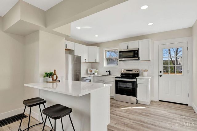 6813 Merwin Avenue, Cincinnati, OH 45227