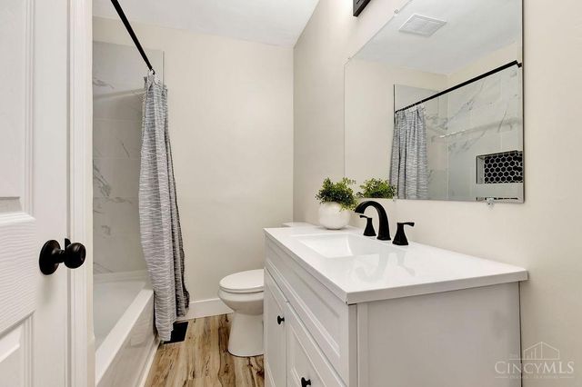 6813 Merwin Avenue, Cincinnati, OH 45227