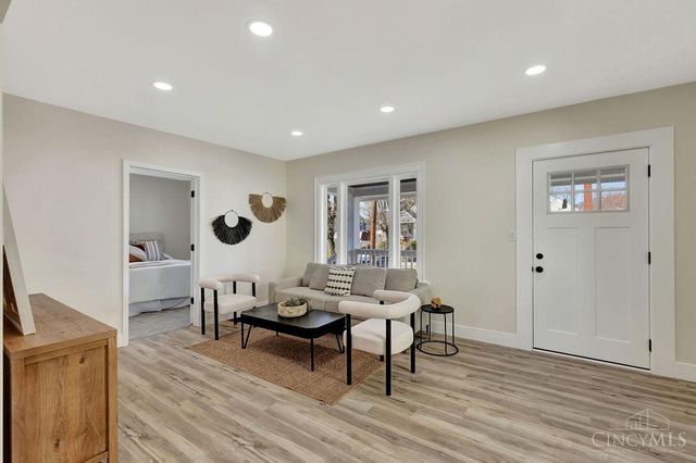 6813 Merwin Avenue, Cincinnati, OH 45227