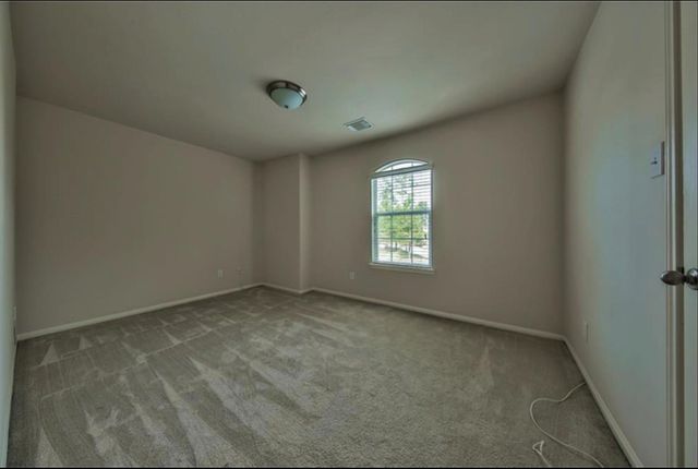 18 Milepost Court, The Woodlands, TX 77382