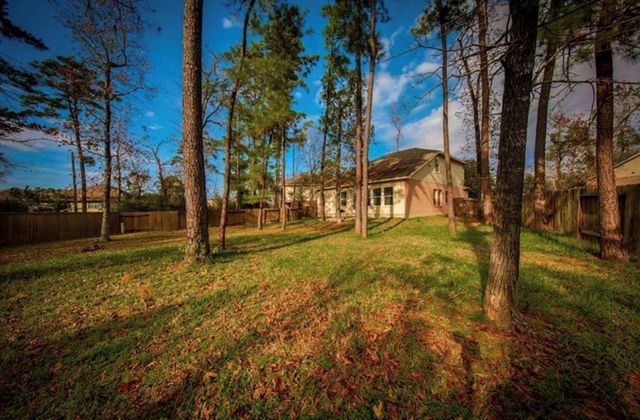 18 Milepost Court, The Woodlands, TX 77382