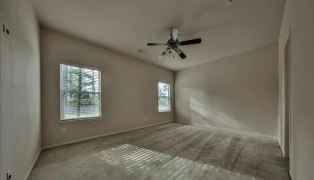 18 Milepost Court, The Woodlands, TX 77382