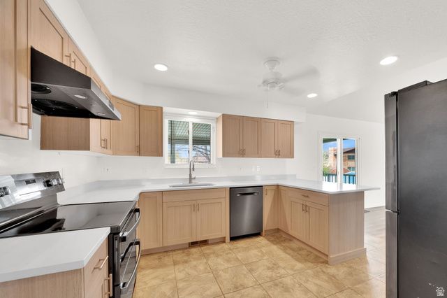 5061 S 3500 W, Roy, UT 84067