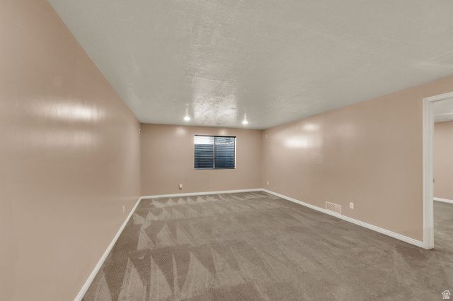 5061 S 3500 W, Roy, UT 84067