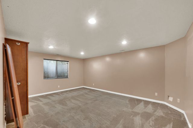 5061 S 3500 W, Roy, UT 84067