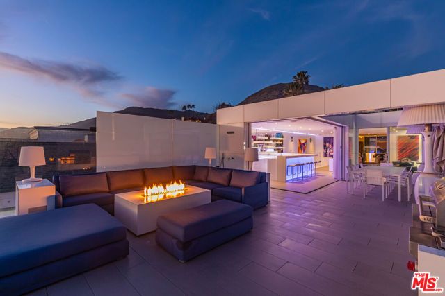 31636 Sea Level Drive, Malibu, CA 90265