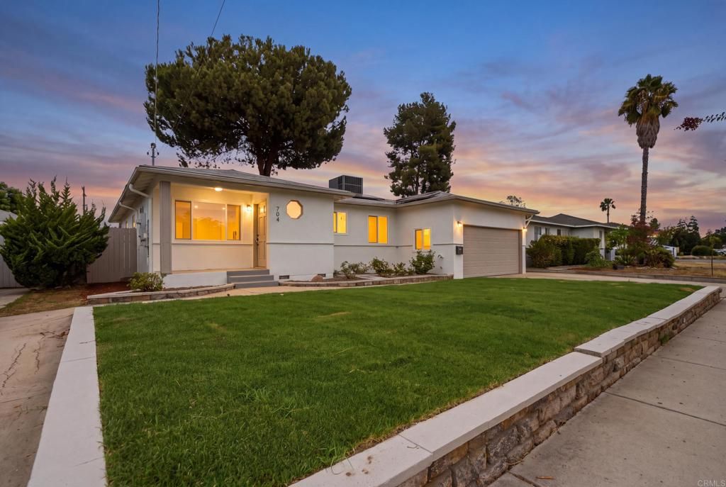 704 Goldenrod Street, Escondido, CA 92027 — photo 2