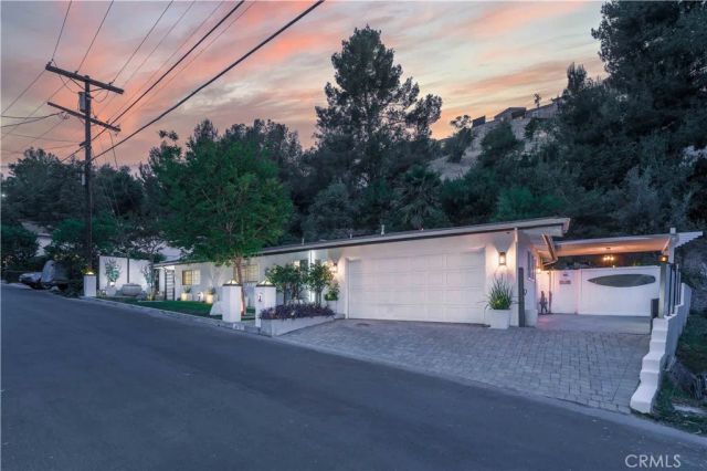 4771 Excelente Drive, Woodland Hills, CA 91364