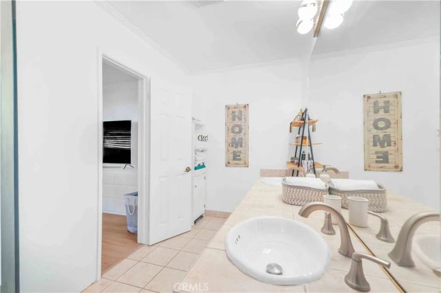 4771 Excelente Drive, Woodland Hills, CA 91364