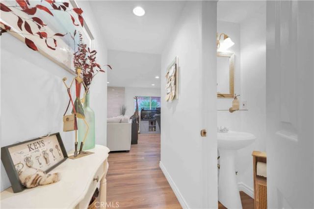 4771 Excelente Drive, Woodland Hills, CA 91364