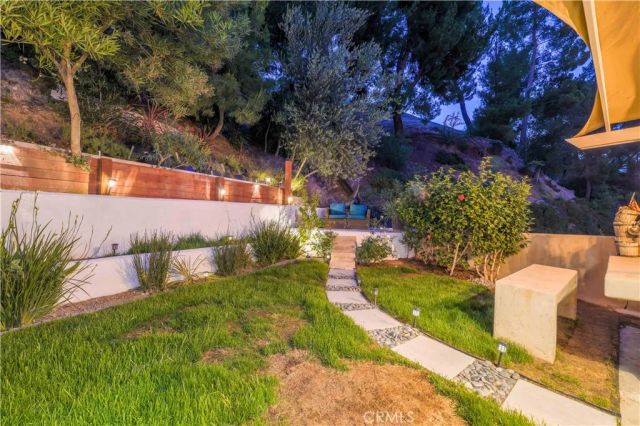 4771 Excelente Drive, Woodland Hills, CA 91364