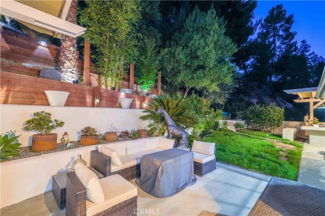 4771 Excelente Drive, Woodland Hills, CA 91364