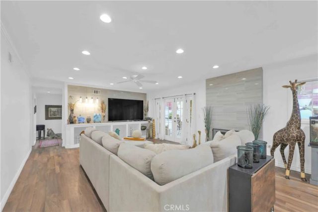 4771 Excelente Drive, Woodland Hills, CA 91364