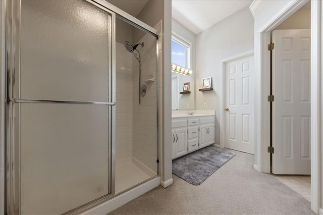 15481 S Wyandotte Drive, Olathe, KS 66062
