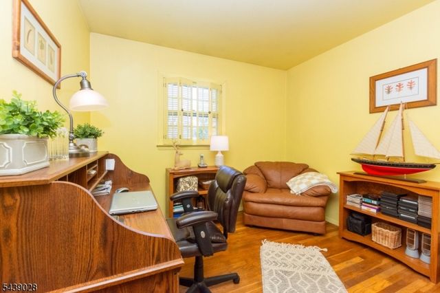 22 Holiday Dr, Hopatcong Boro, NJ 07843