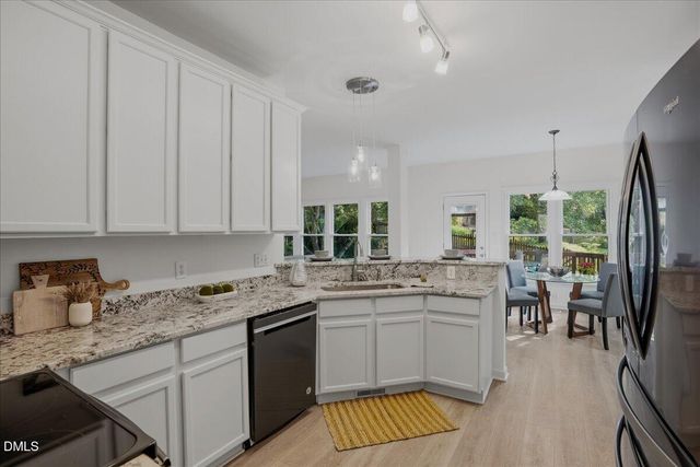 101 Streamview Drive, Cary, NC 27519