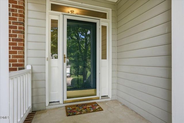 101 Streamview Drive, Cary, NC 27519