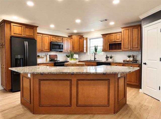 558 & 562 Rheas Mill Road, Farmington, AR 72730