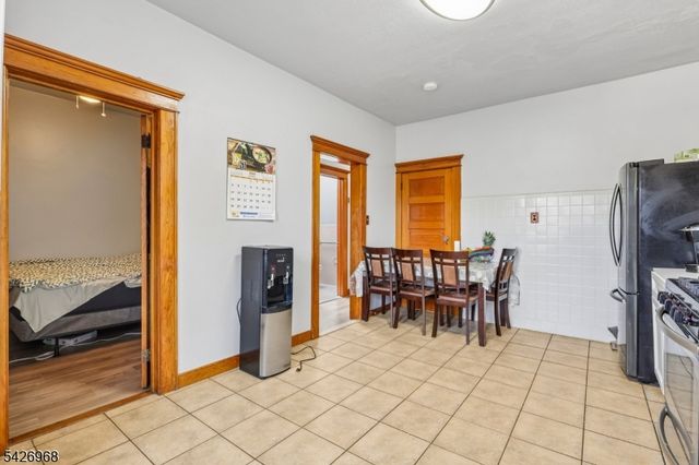 390 Delano Pl, Fairview Boro, NJ 07022