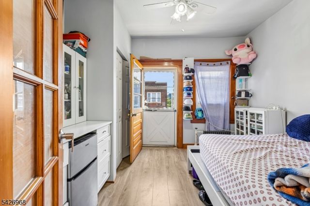 390 Delano Pl, Fairview Boro, NJ 07022